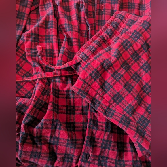 Nautica Plaid Sleepwear PJ Set size medium - Picture 2 of 6